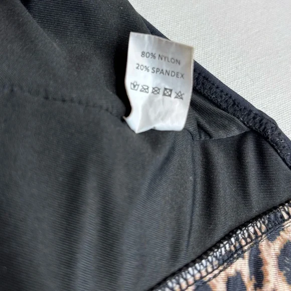 Super Cute Cutout One Piece Swimsuit with Tummy Control - Picture 16 of 16